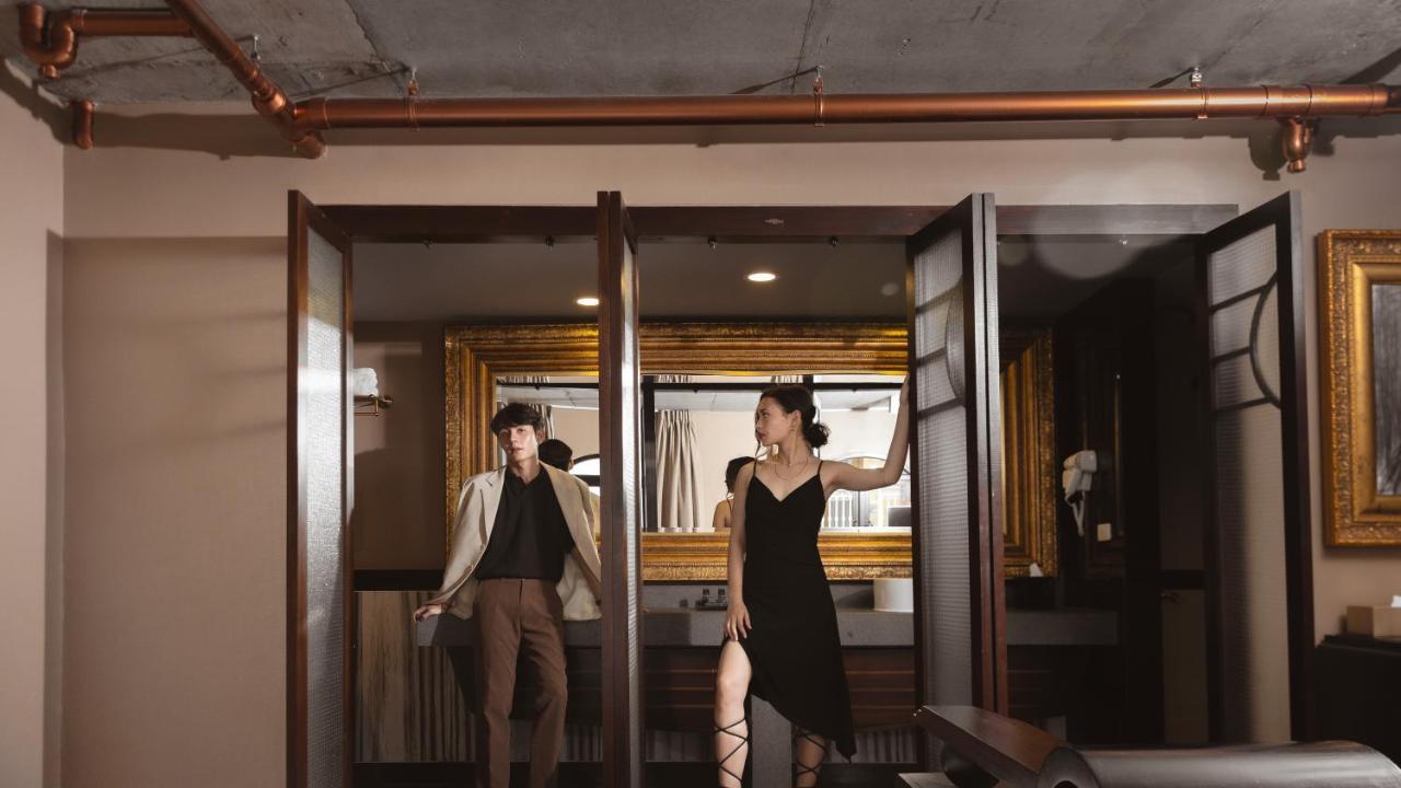 Art Mai Gallery Nimman Hotel Chiang Mai Exterior foto The 2019 production of The Seagull at the National Theatre of Korea