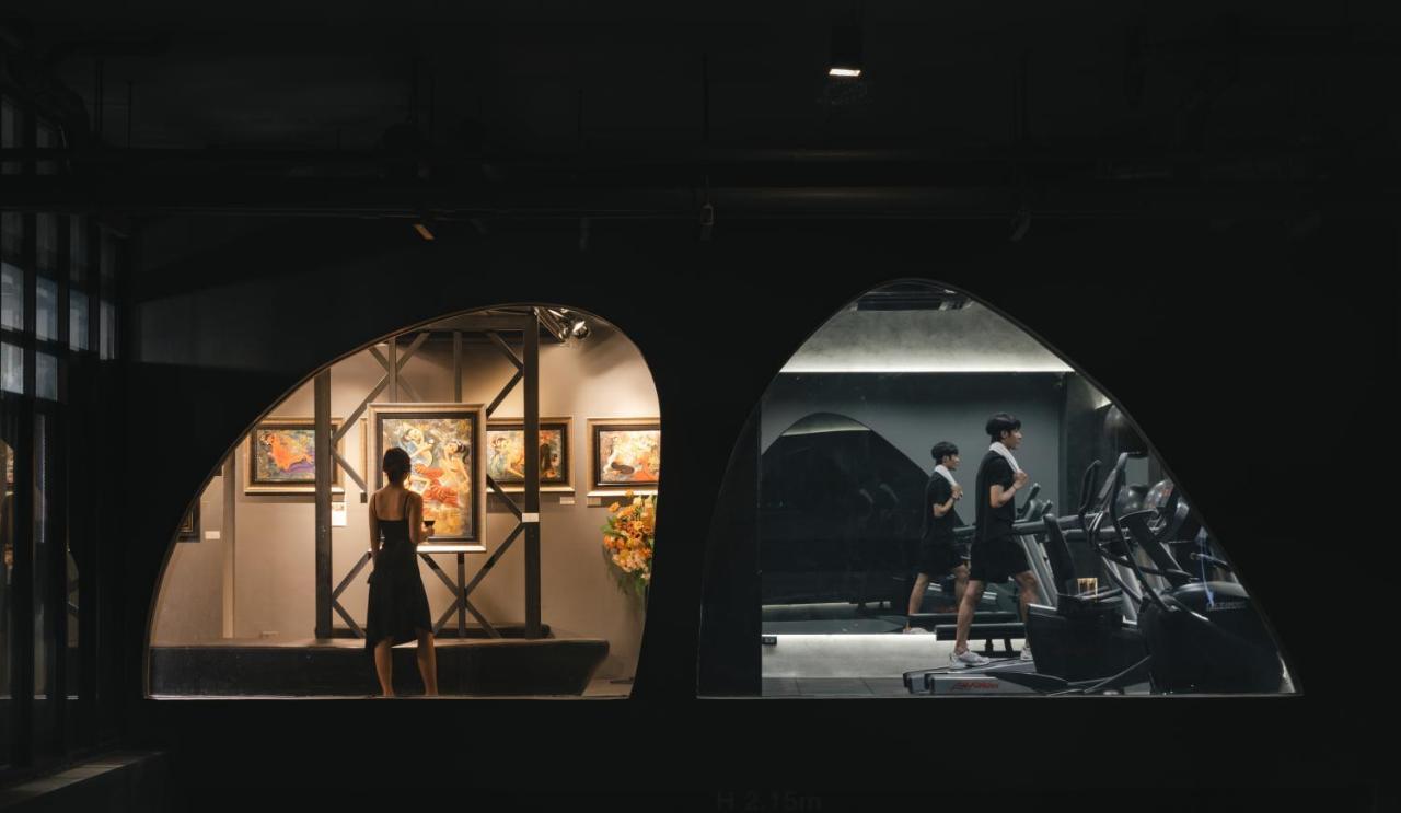 Art Mai Gallery Nimman Hotel Chiang Mai Exterior foto The interior of the station